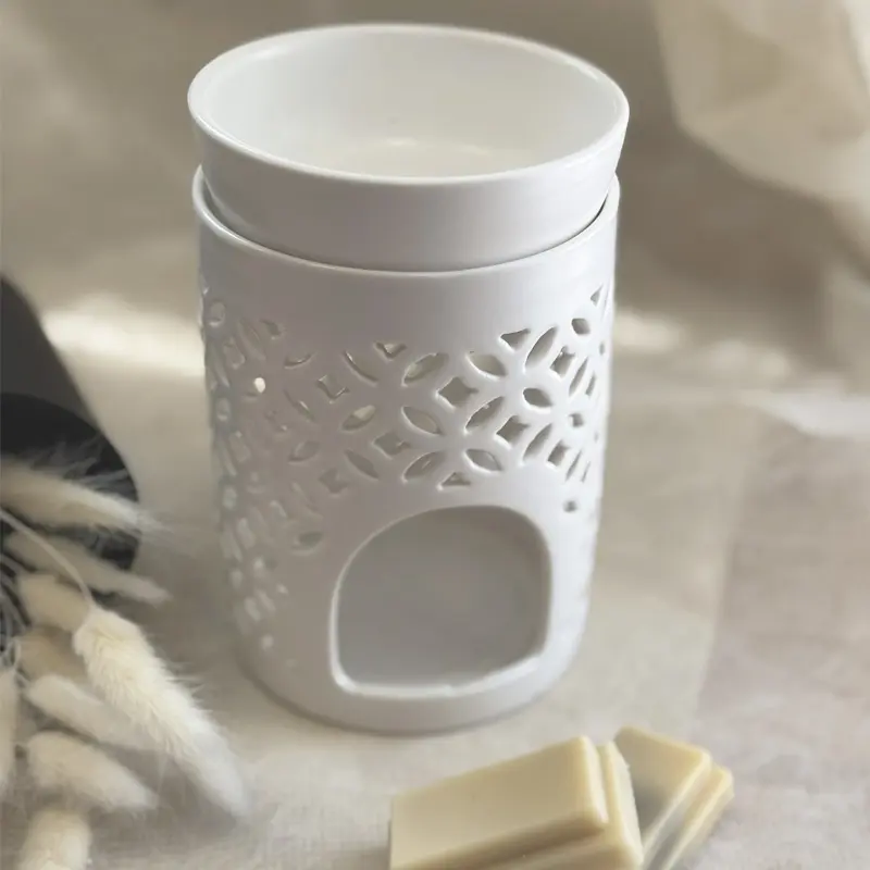AROMATISTIS DIATRITOS WHITE 2